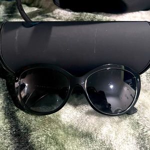prada sunglasses 🕶️
